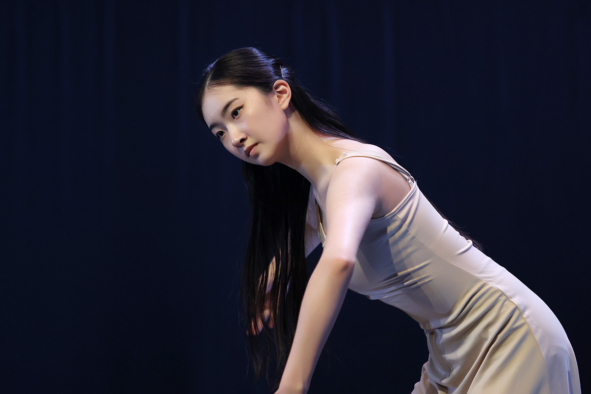 1200px_246A3124_crop2.jpg