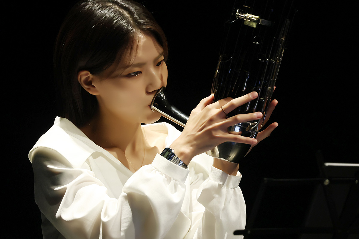 1200_246A1340_crop.jpg